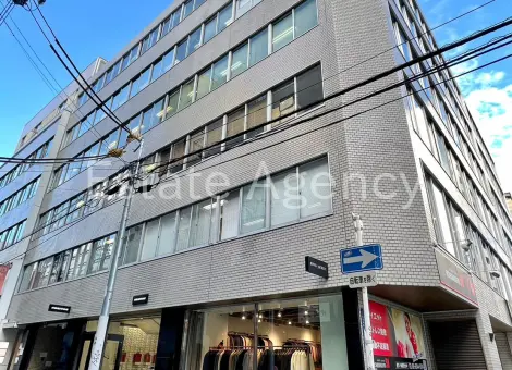新東和 外観