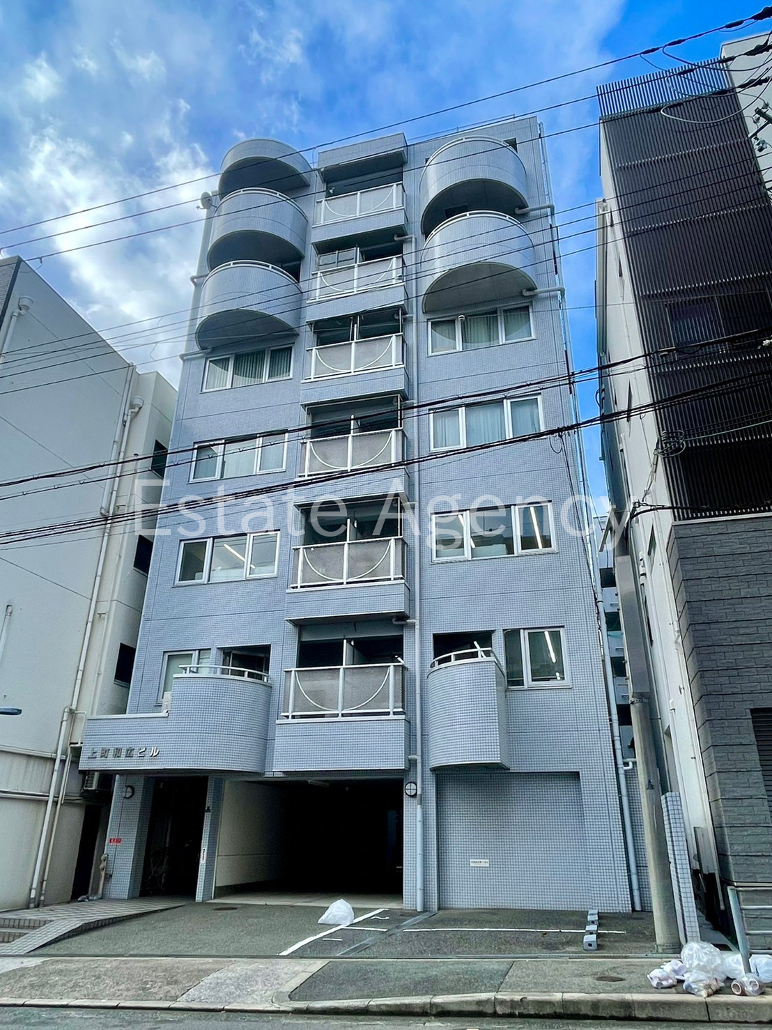 上町和広 外観