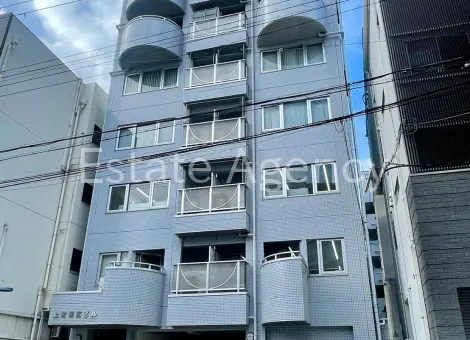 上町和広 外観