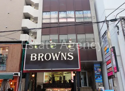 オカ 外観