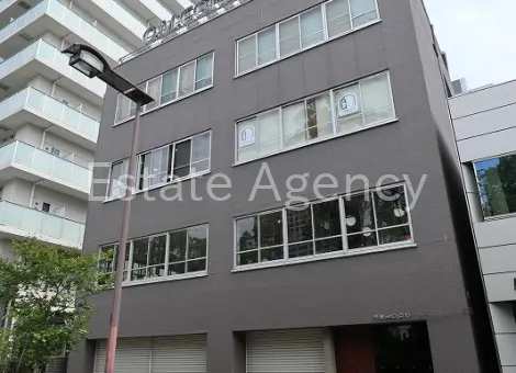ＲＥ－００６ 外観
