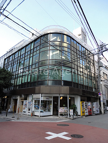 堂栄ビル本館 外観