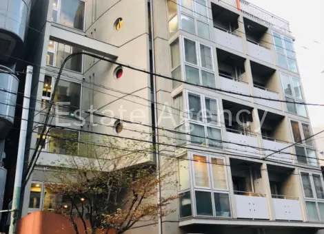 ローツェ２ 外観