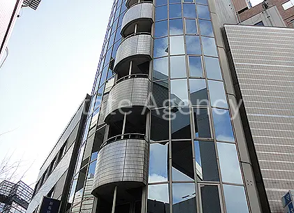 新賑橋ビル新館(シンニギワイ） 外観