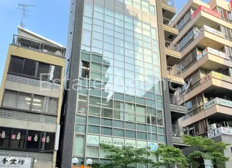 新橋赤レンガ通り 外観