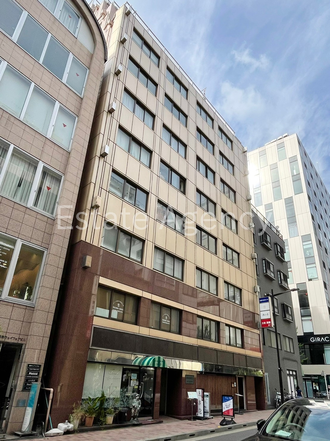 友野本社 外観