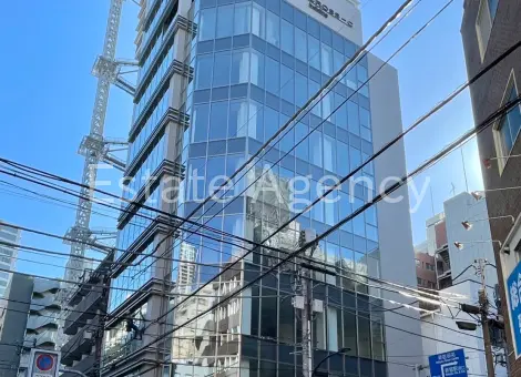 クロスシー新宿御苑前 外観