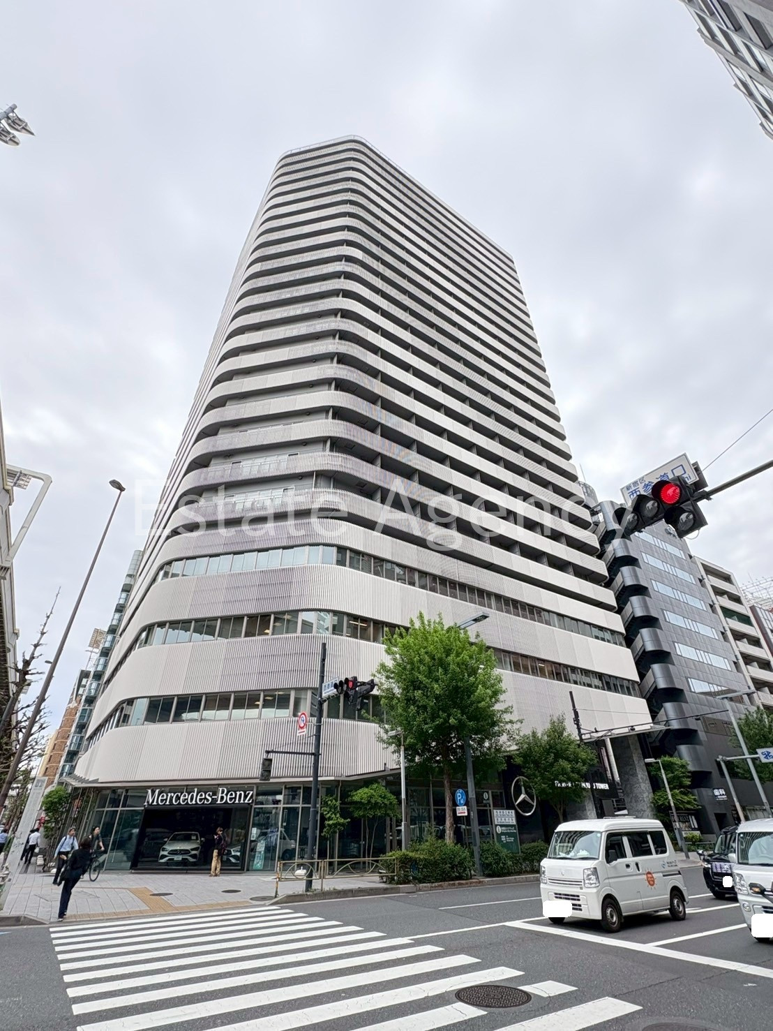 フロンティア新宿タワー 外観