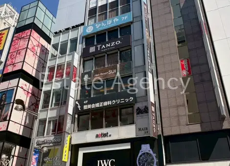 アカネ 外観