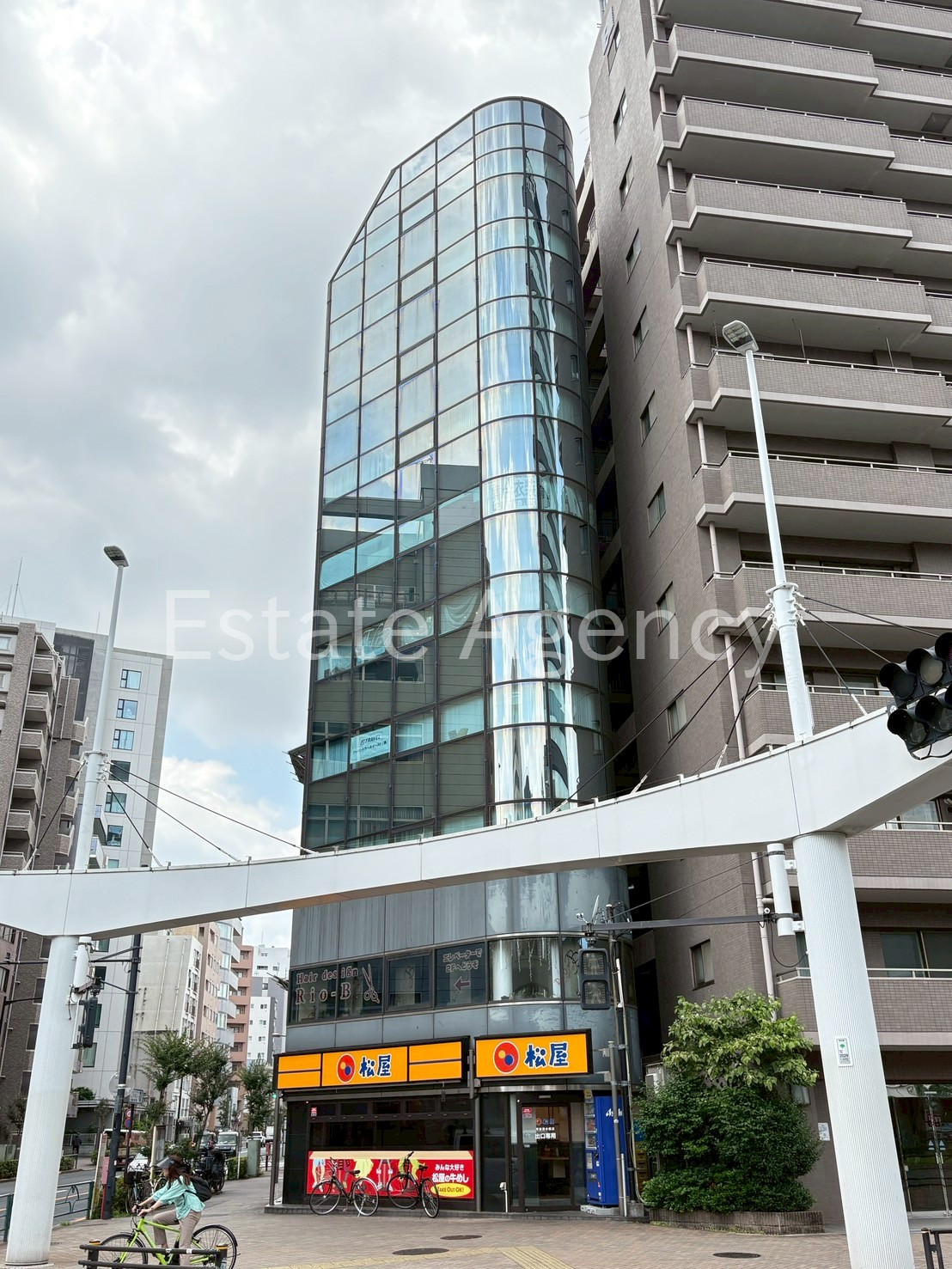 新宿ビジネスタワー 外観