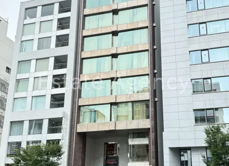青山鈴木硝子 外観