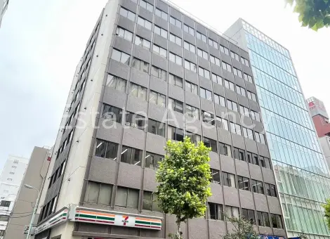 １５山京 外観