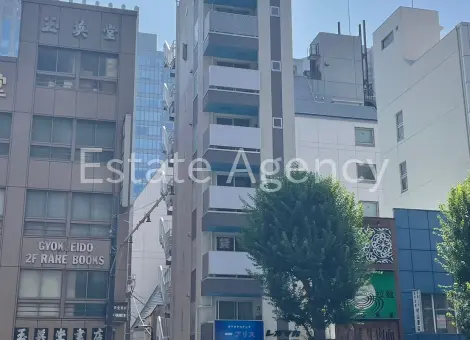 レオ 外観