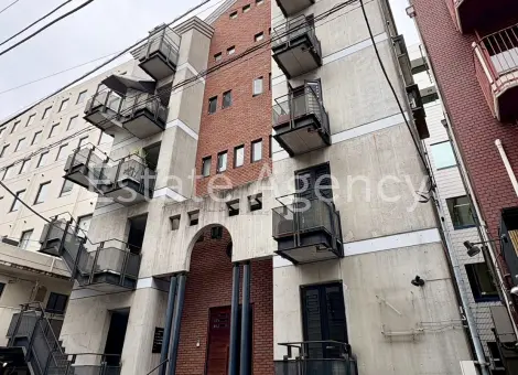新宿中興 外観