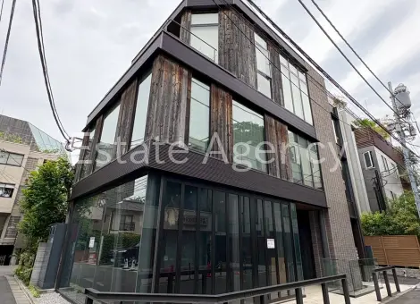 Ｓｔｏｎｅｓ　Ｃｏｕｒｔ　表参道 外観