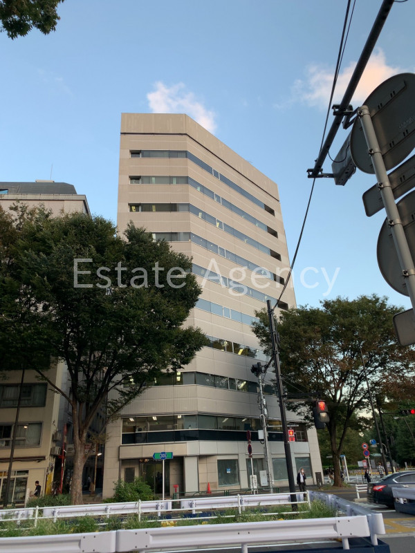 新宿土地建物第１１ 外観