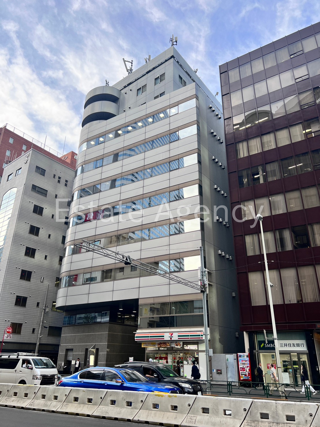 西新宿大京 外観