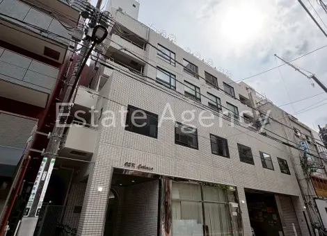 オスカカテリーナ 外観