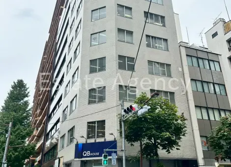 深山 外観