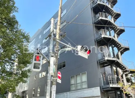 ＴＨＥ　ＴＥＲＲＡＣＥ　ＴＳＵＫＩＪＩ 外観