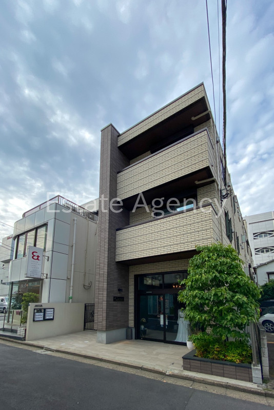 シスター 外観