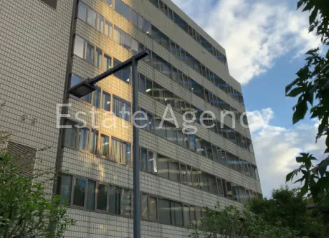 新宿国際ビルディング新館 外観