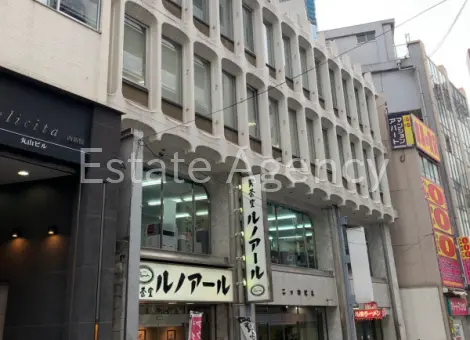 ニッカ 外観