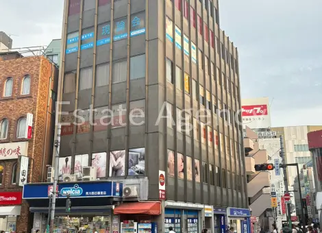 冠 外観