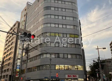 日暮里駅前中央 外観