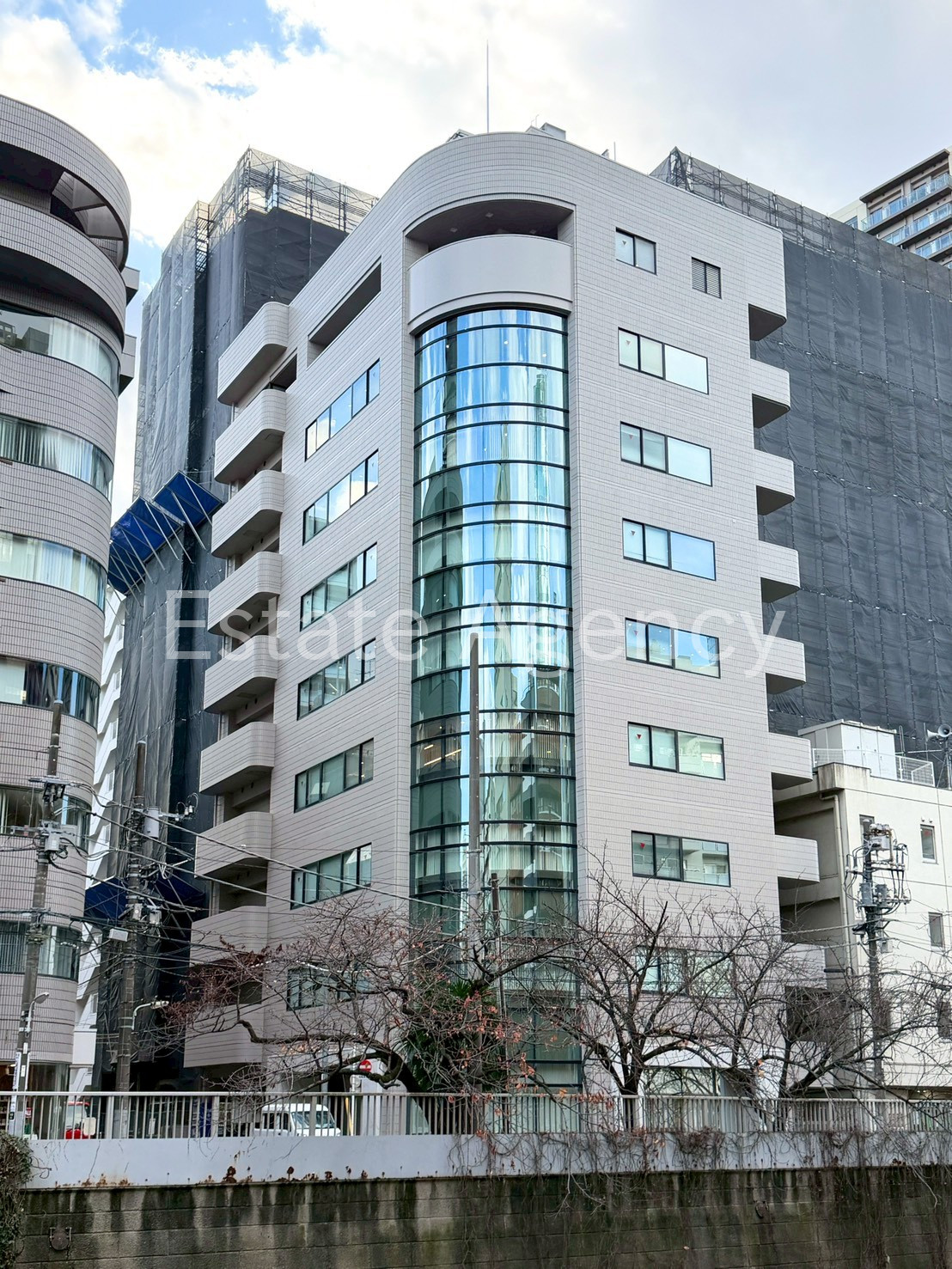 ＴＨＥ　ＣＲＯＳＳ　ＧＯＴＡＮＤＡ 外観