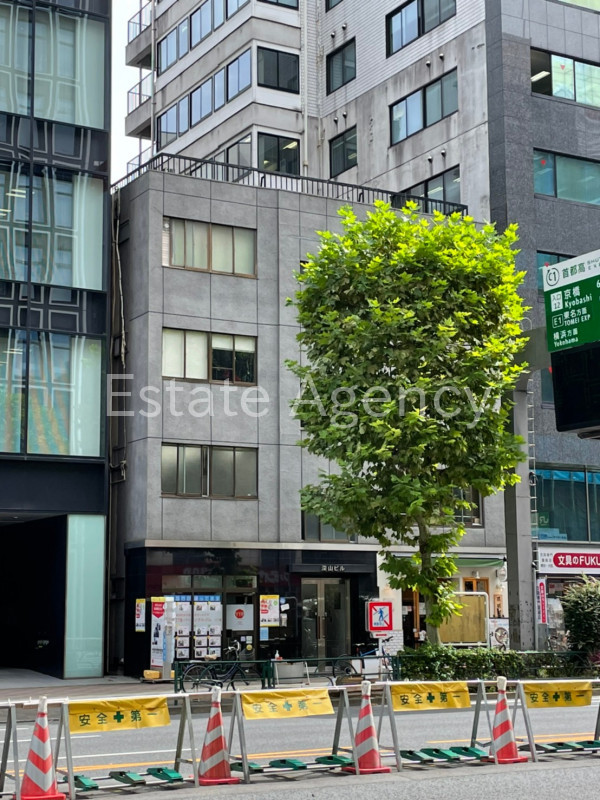 深山 外観