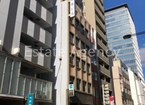 新東 外観
