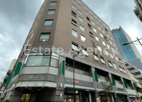 クアトロ室町 外観