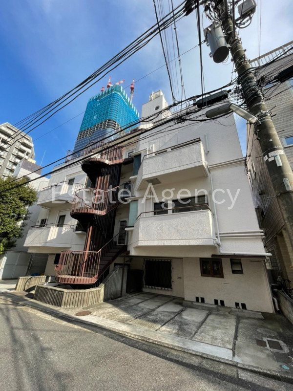 飯倉カムフィーホームズ 外観