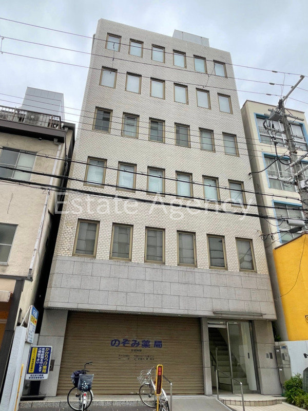 サン 外観